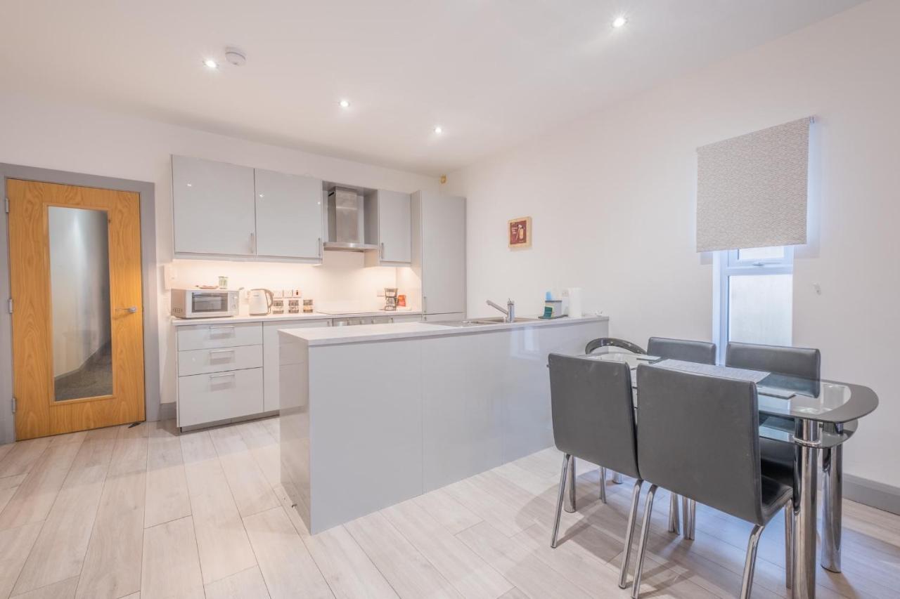 Portrush Marine Apartments Flat 5 מראה חיצוני תמונה